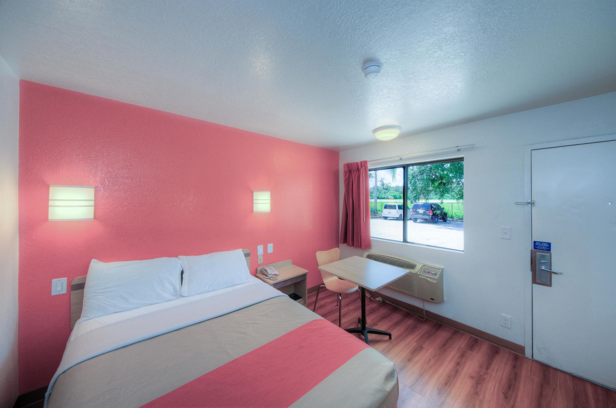 Motel 6-Bradenton, Fl Bagian luar foto